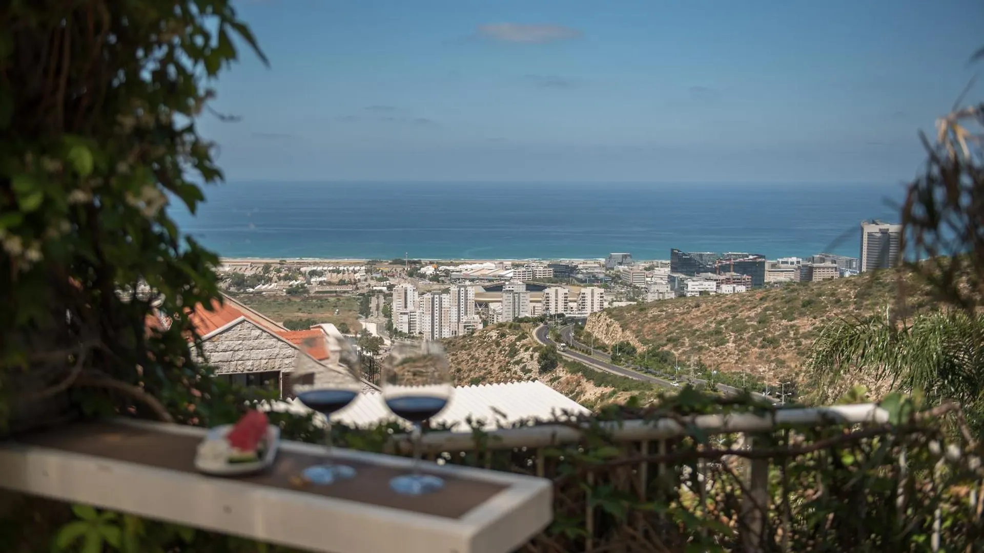 Wallenberg Oasis Apartments Haifa