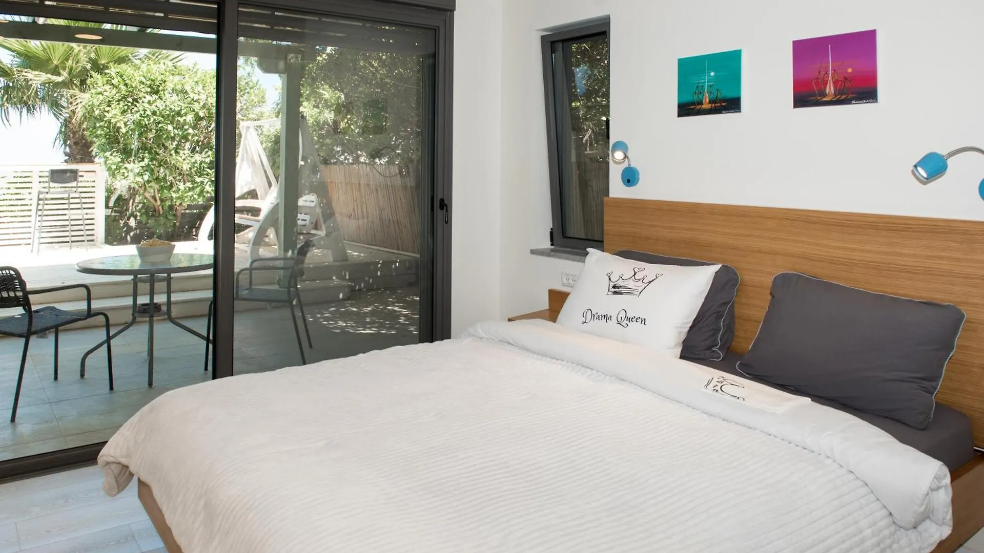 Wallenberg Oasis Apartments Haifa